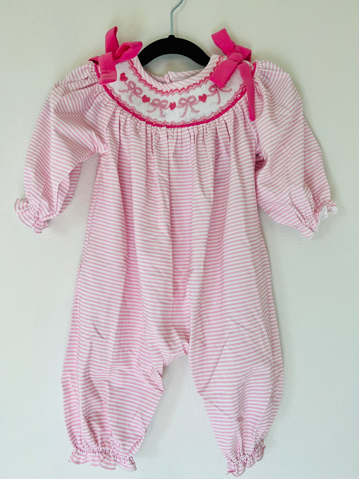 Dainty Bows + Hearts