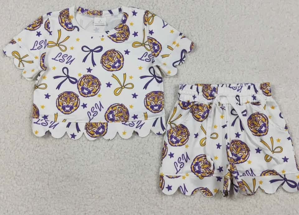 Scallop bows and tigers