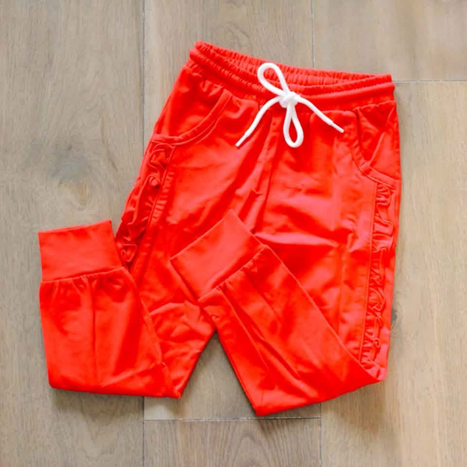 Ruffle joggers red