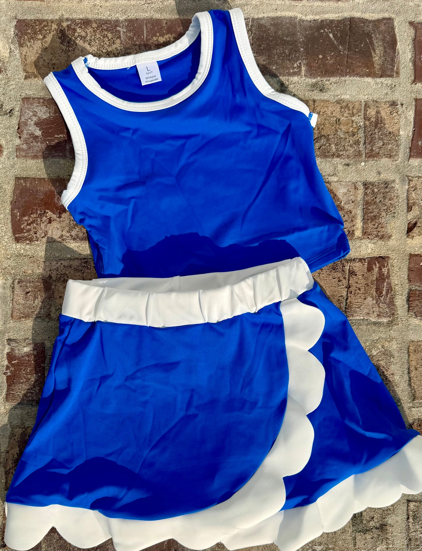Scallop athletic sets
