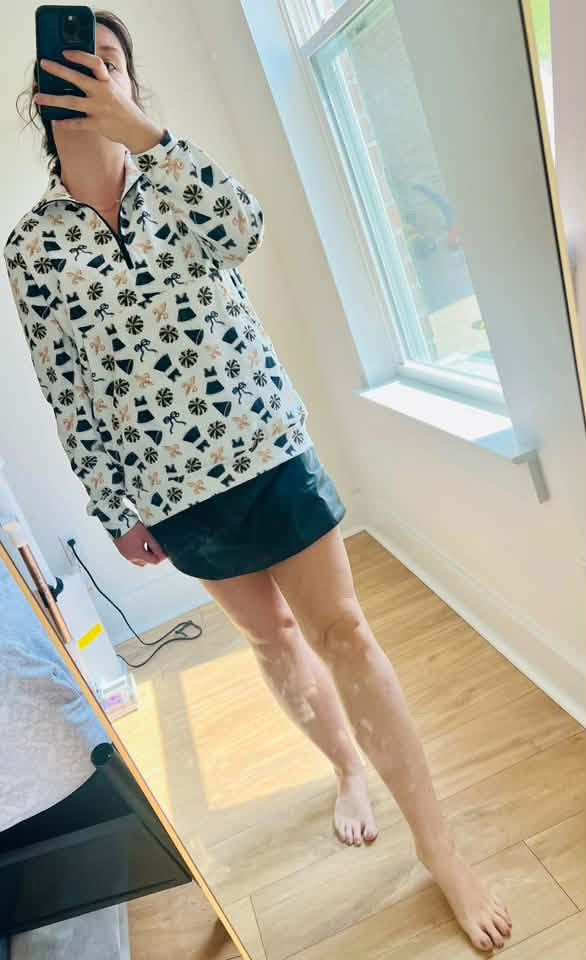 Girls athletic pullover