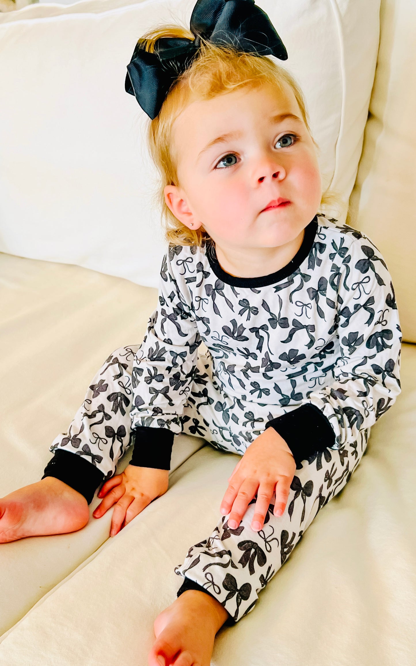 Summer Bamboo black bows