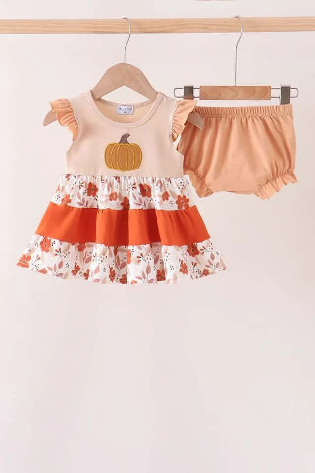 Floral pumpkin bloomers